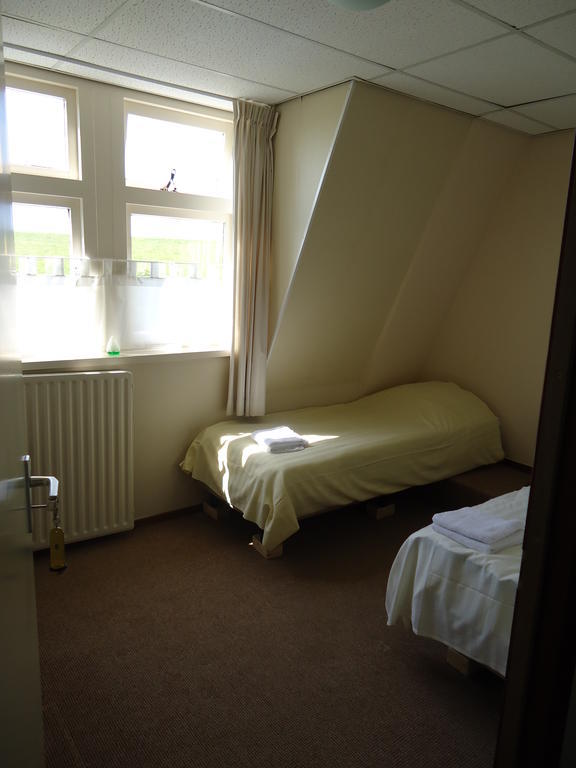 Hotel "De Steenen Man" Zurich 객실 사진