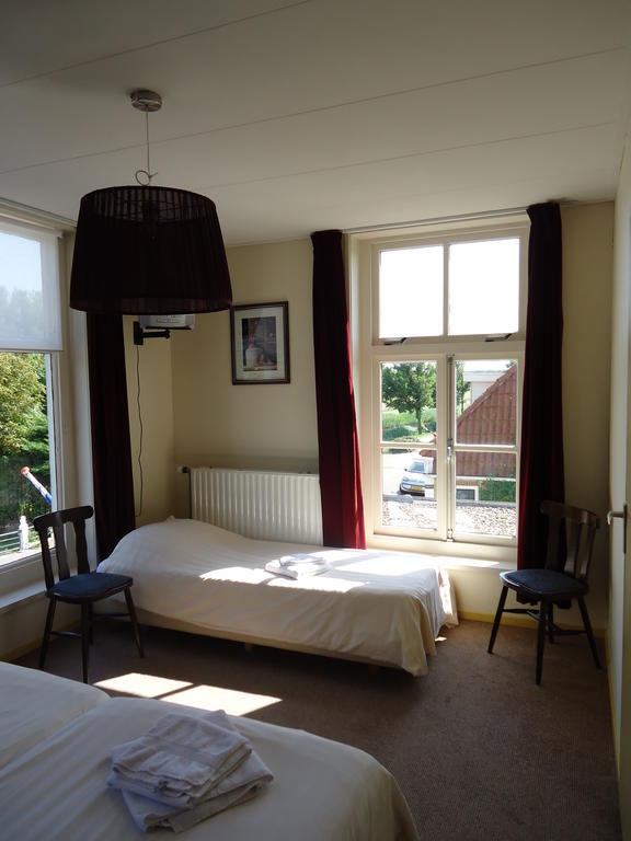 Hotel "De Steenen Man" Zurich 객실 사진